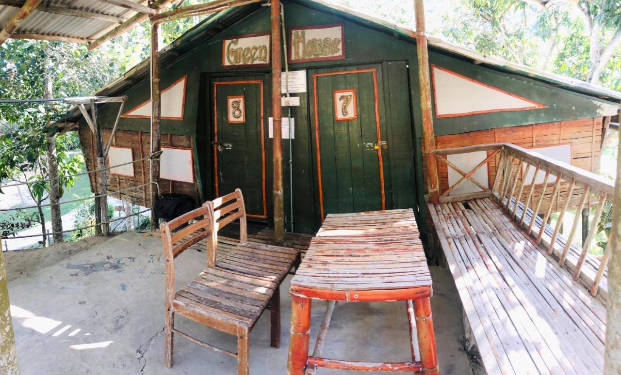 Dragon Pearl Beach Resort Kota Belud Exterior photo