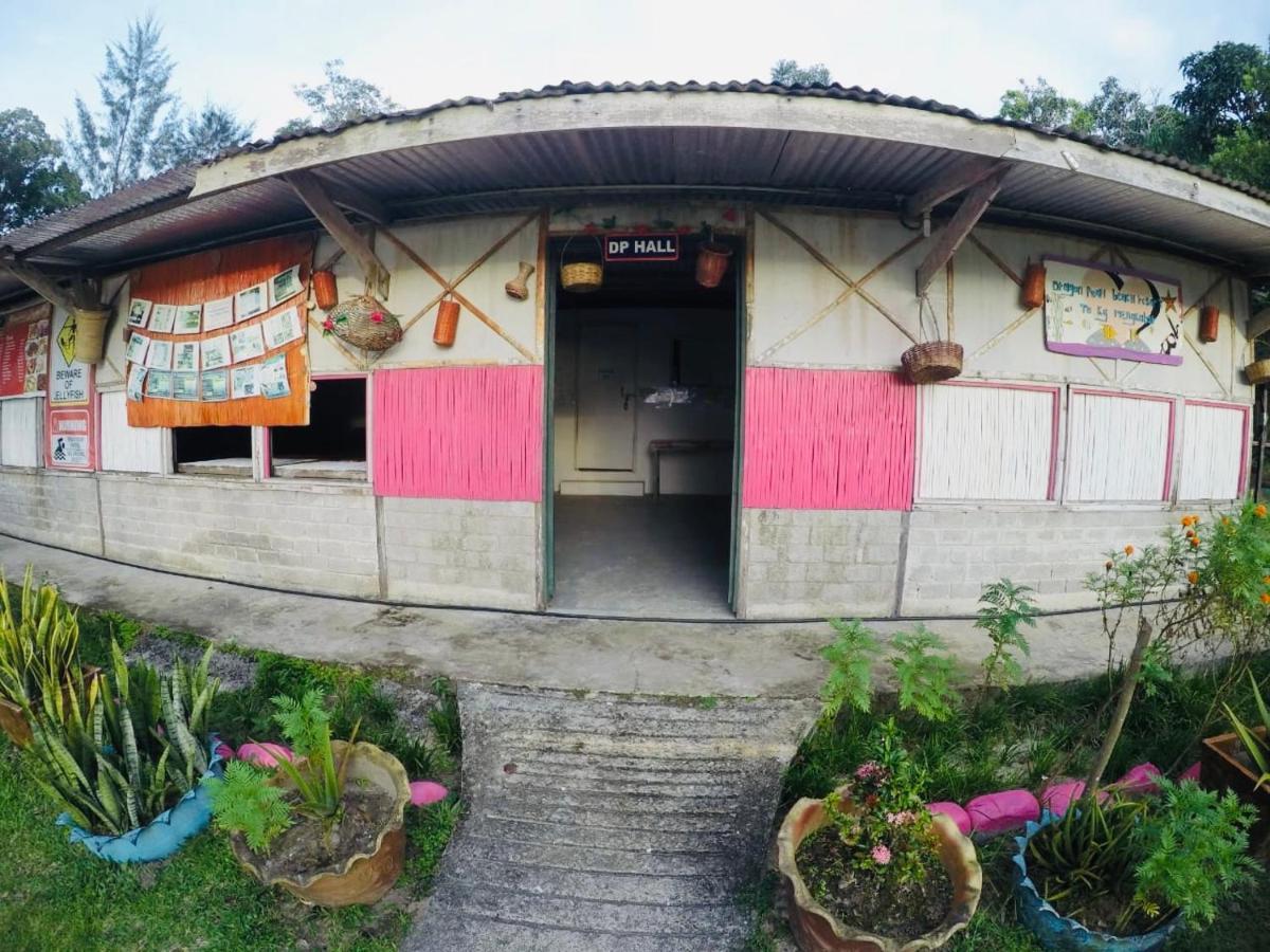 Dragon Pearl Beach Resort Kota Belud Exterior photo