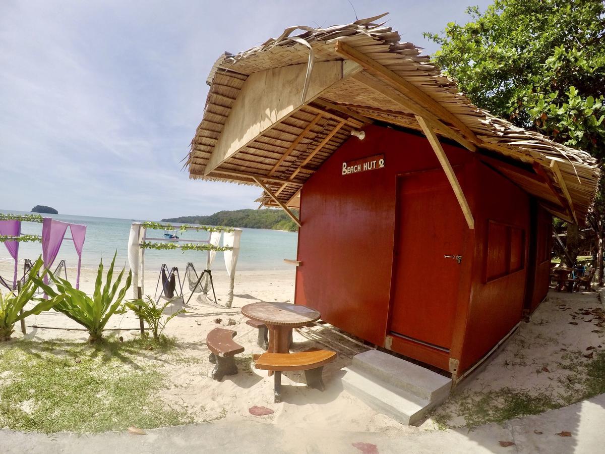 Dragon Pearl Beach Resort Kota Belud Exterior photo