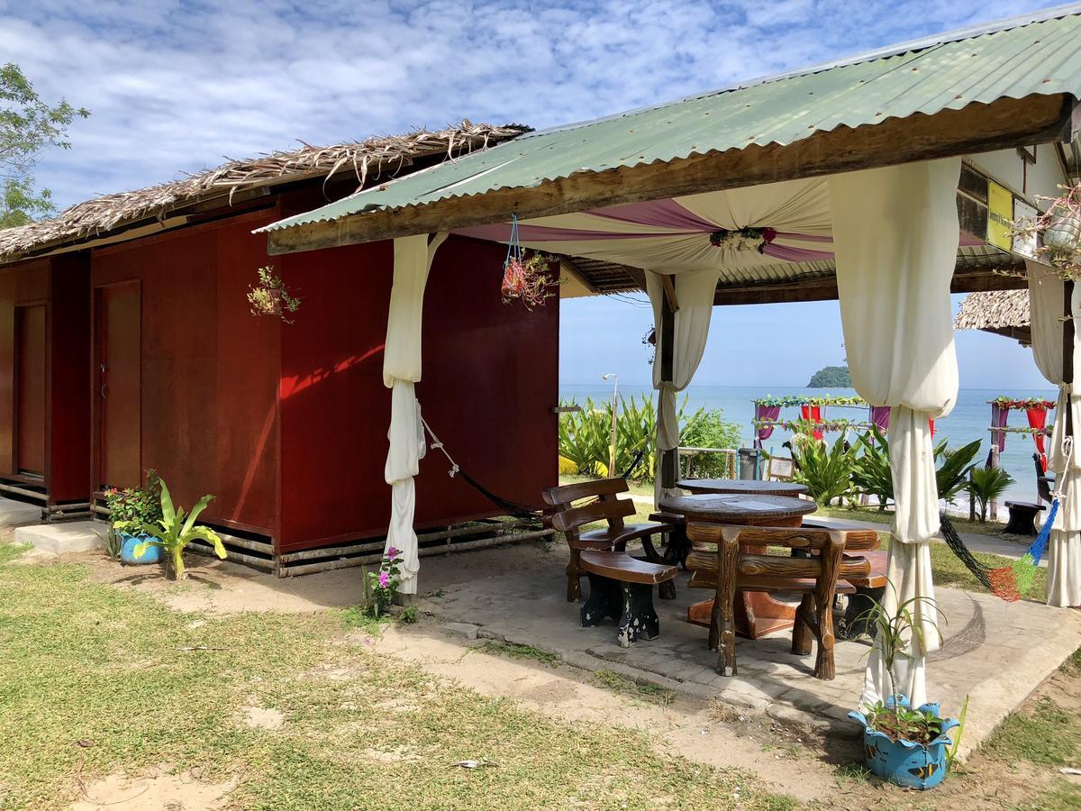 Dragon Pearl Beach Resort Kota Belud Exterior photo