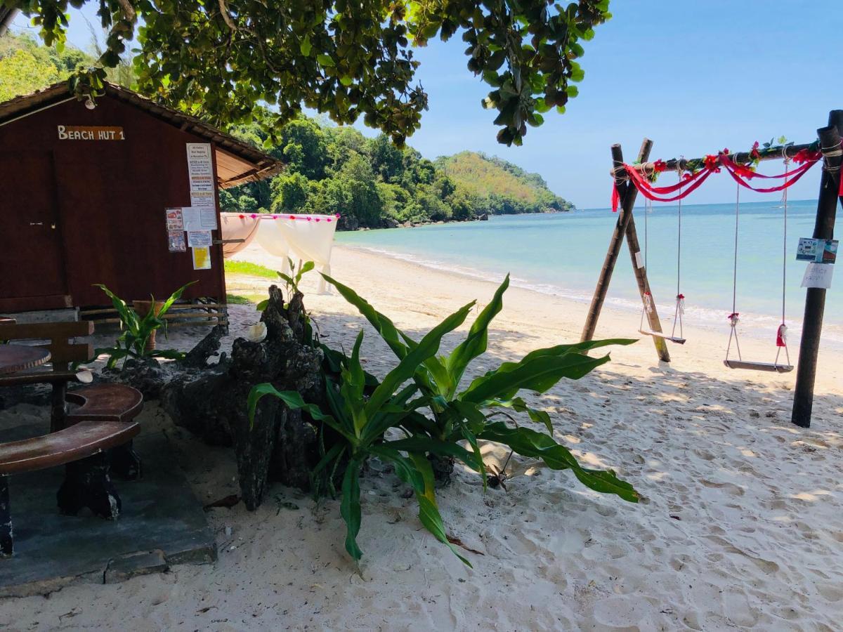 Dragon Pearl Beach Resort Kota Belud Exterior photo